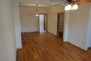 5147 W Cullom Ave, Chicago, IL 60641 - Photo 3
