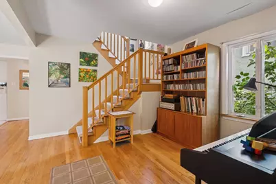 2149 Hartrey Avenue, Evanston, IL 60201 - Photo 7