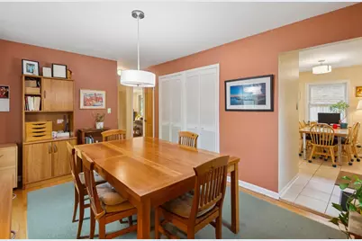 2149 Hartrey Avenue, Evanston, IL 60201 - Photo 11