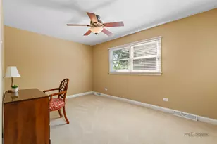 907 Dawes St, Libertyville, IL 60048 - Photo 23