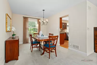 907 Dawes Street, Libertyville, IL 60048 - Photo 5