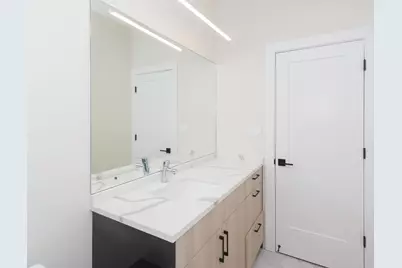 3762 S Indiana Avenue, Chicago, IL 60653 - Photo 17