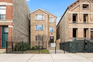 1436 N Bosworth Ave, Chicago, IL 60642 - Photo 1