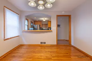 3933 W 69th Pl, Chicago, IL 60629 - Photo 7