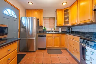 3933 W 69th Pl, Chicago, IL 60629 - Photo 5