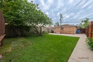 3933 W 69th Pl, Chicago, IL 60629 - Photo 35