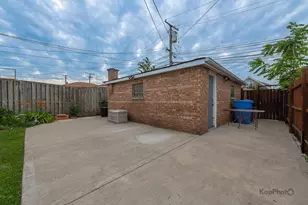 3933 W 69th Pl, Chicago, IL 60629 - Photo 37
