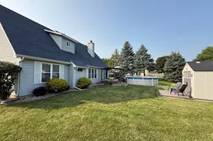 1202 Holiday Dr, Somonauk, IL 60552 - Photo 29