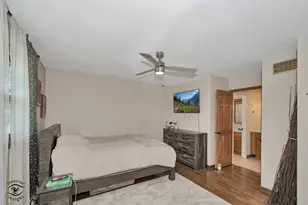 825 Walnut Dr, Darien, IL 60561 - Photo 17