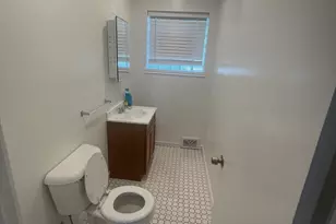 9521 N Kildare Ave, Skokie, IL 60076 - Photo 11