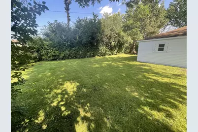 9521 N Kildare Avenue, Skokie, IL 60076 - Photo 9