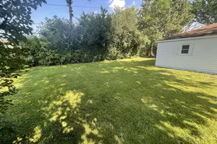 9521 N Kildare Ave, Skokie, IL 60076 - Photo 9