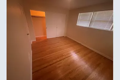 9521 N Kildare Avenue, Skokie, IL 60076 - Photo 5
