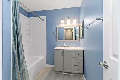 2000 College Green Drive, Elgin, IL 60123 - Photo 19