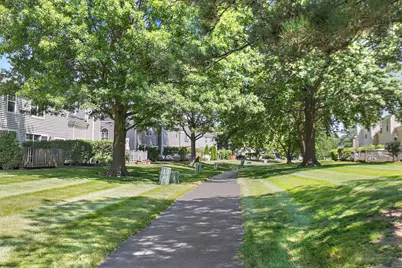 2000 College Green Drive, Elgin, IL 60123 - Photo 23