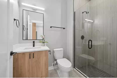 7006 N Glenwood Avenue #302, Chicago, IL 60626 - Photo 7