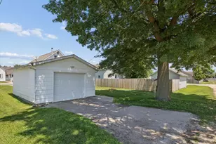 714 19th Ave, Fulton, IL 61252 - Photo 5