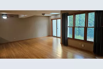 2017 Thornwood Circle, Saint Charles, IL 60174 - Photo 9