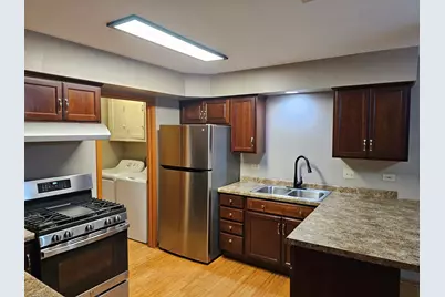 2017 Thornwood Circle, Saint Charles, IL 60174 - Photo 3