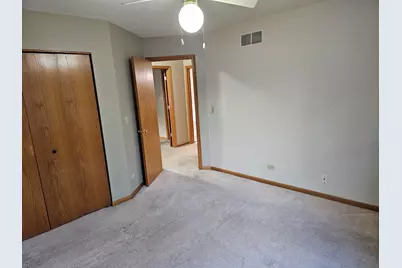 2017 Thornwood Circle, Saint Charles, IL 60174 - Photo 11