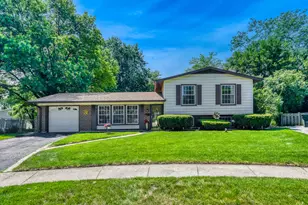7820 Pebblebrook Cir, Hanover Park, IL 60133 - Photo 1