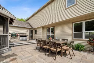 2 N Richmond Ct, Lake Zurich, IL 60047 - Photo 33