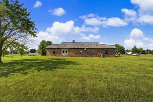 3301 Ireland Grove Rd, Bloomington, IL 61704 - Photo 39