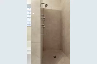 1126 W Fullerton Avenue #2, Chicago, IL 60614 - Photo 21