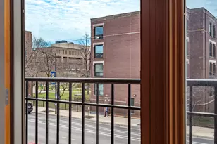 1126 W Fullerton Ave, Chicago, IL 60614 - Photo 13