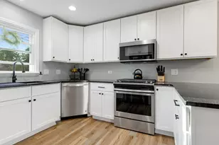 638 N Lombard Ave, Lombard, IL 60148 - Photo 5