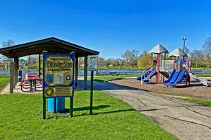 638 N Lombard Ave, Lombard, IL 60148 - Photo 23