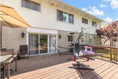 9020 Meadowview Drive, Hickory Hills, IL 60457 - Photo 25