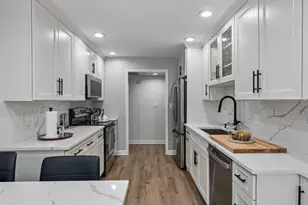 7201 N Lincoln Ave, Lincolnwood, IL 60712 - Photo 11