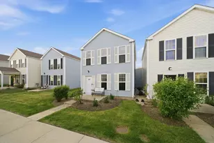 729 Four Seasons Blvd, Aurora, IL 60504 - Photo 3