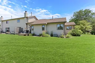 826 Shakespeare Dr, Grayslake, IL 60030 - Photo 33