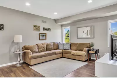 826 Shakespeare Drive #30, Grayslake, IL 60030 - Photo 11