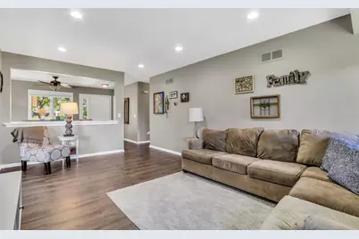 826 Shakespeare Drive #30, Grayslake, IL 60030 - Photo 9