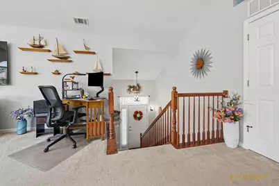 5302 Cobblers Crossing, McHenry, IL 60050 - Photo 3