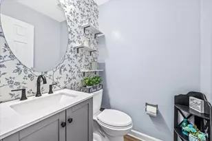 1572 Andover Ave, Saint Charles, IL 60174 - Photo 3