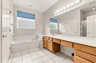 12352 Cold Springs Dr, Huntley, IL 60142 - Photo 17