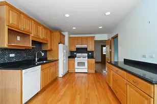 1606 Kensington Ave, Westchester, IL 60154 - Photo 9