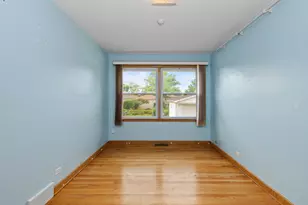 1606 Kensington Ave, Westchester, IL 60154 - Photo 11