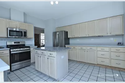 268 Pembrook Lane, Mundelein, IL 60060 - Photo 7