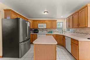 5441 Christopher Dr, Oak Forest, IL 60452 - Photo 17
