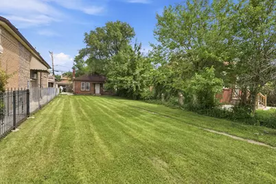 10215 S Aberdeen Street, Chicago, IL 60643 - Photo 3