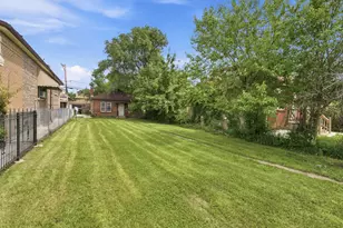 10215 S Aberdeen St, Chicago, IL 60643 - Photo 3