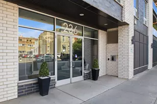 236 S Racine Ave, Chicago, IL 60607 - Photo 3
