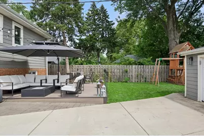5845 Keeney Street, Morton Grove, IL 60053 - Photo 17