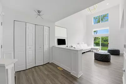 1117 Hawthorne Lane #1117, Elk Grove Village, IL 60007 - Photo 5