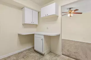 925 Spring Hill Dr, Northbrook, IL 60062 - Photo 13